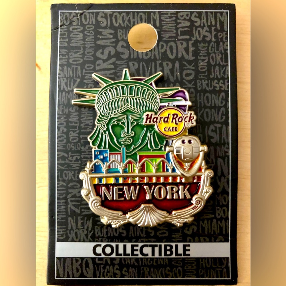 Hard Rock Cafe New York Pin Core City Icon Series 3D Statue of Liberty # 84506